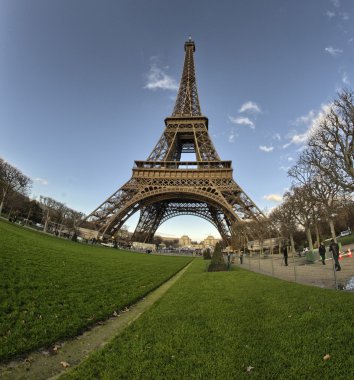 Eyfel Kulesi ve champ de mars Paris, Fransa. ünlü