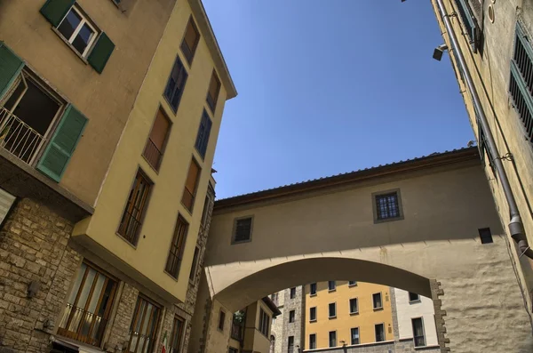 Middeleeuwse architectuur en huizen van een kleine stad in Toscane — Stockfoto