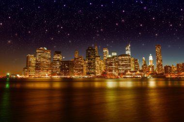 Brooklyn aşağı manhattan siluetinin muhteşem gün batımı görünümü