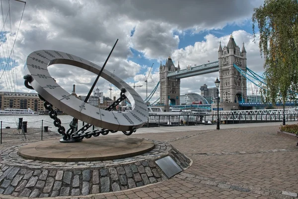 Herrlicher Blick auf die Tower Bridge in London — Stockfoto