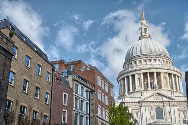 London. Wonderful view of St Paul Cathedral — Stock Photo, Image