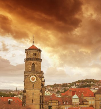 stuttgart manzarası, Almanya üzerinde harika gökyüzünü renkleri