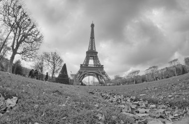 Paris. Kış seaso Eyfel Kulesi manzarasına güzel geniş açı