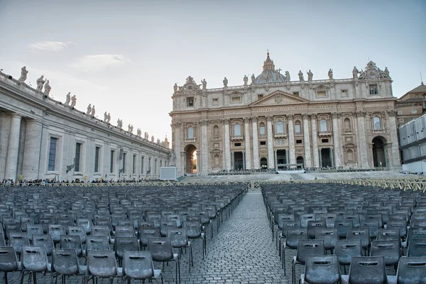 Ciudad del Vaticano. Maravillosa vista de la Plaza de San Pedro — Foto de Stock