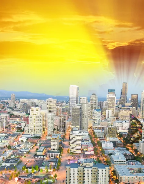 Krásný výhled na panorama Seattlu při západu slunce - washington — Stock fotografie