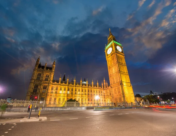 Лондон, Великобритания. Потрясающий вид Вестминстерского дворца . — стоковое фото