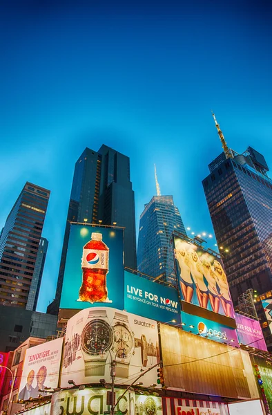 New york - 20. Mai: mit Broadway-Theatern und Animationen — Stockfoto