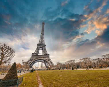 Paris. şehrin güzel yerler