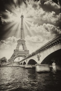 Paris - Eyfel Kulesi güzel görünümü