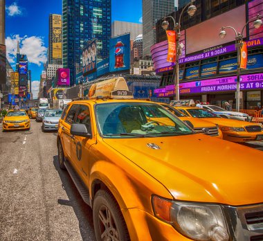 times Meydanı'nda sarı taksileri