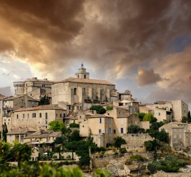 Ortaçağ şehri tepeden