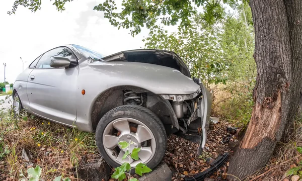 Автокатастрофа на дорогах — стокове фото