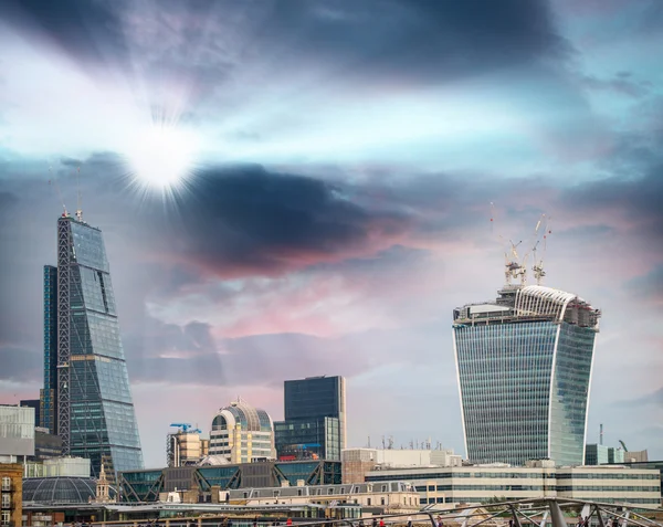 ロンドンの金融街のスカイライン — ストック写真