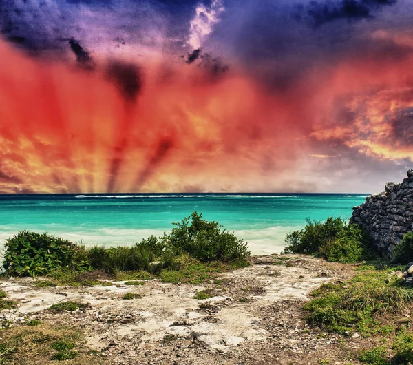 Wody turkus oceanu Tulum — Zdjęcie stockowe