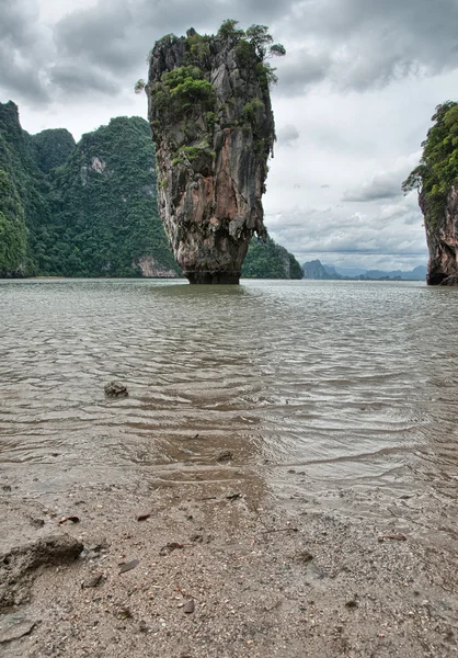 パンガー湾、ジェームズ ・ ボンド島、タイ — ストック写真