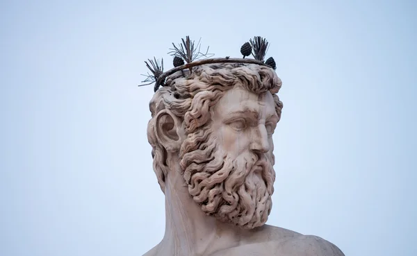 Slavná fontána Neptun na náměstí piazza della signoria — Stock fotografie