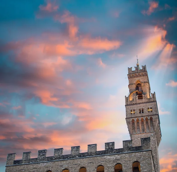 Palace Vecchio in Signoria square - Florence — Stock Photo, Image