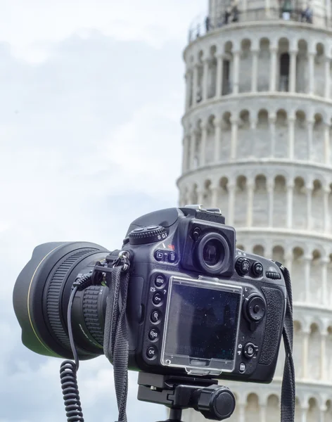 Macchina fotografica moderna — Foto Stock