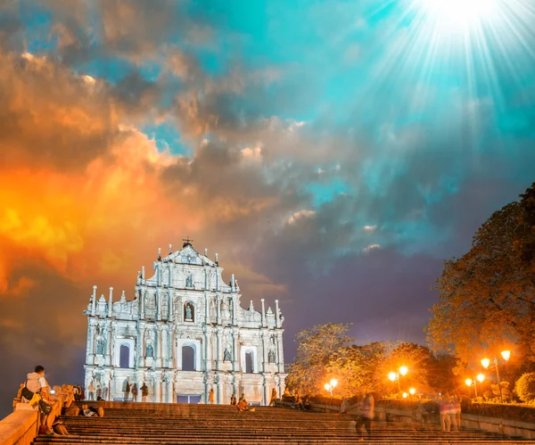 Igreja arruinada de São Paulo em Macau . — Fotografia de Stock