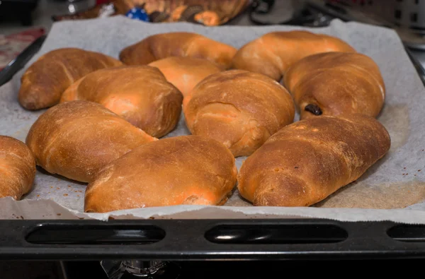 Čerstvě připravené domácí croissanty — Stock fotografie