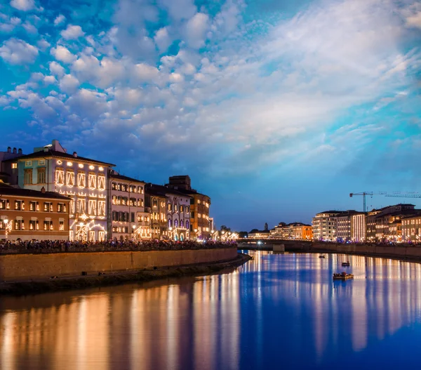 Pisa, luminaria gece gösteri — Stok fotoğraf