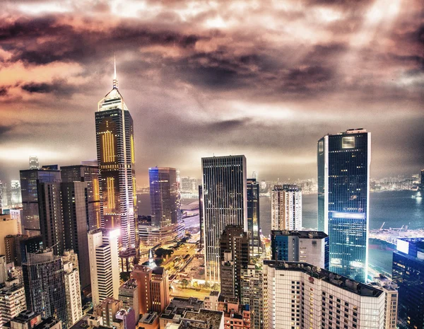 Hong kong gökdelenler ışıklar — Stok fotoğraf