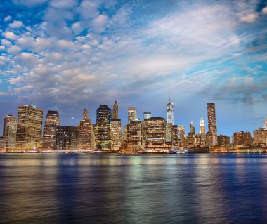 Manhattan gökdelen ışıklar