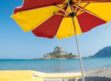 plaj şemsiye görünümü kastri Adası, kos