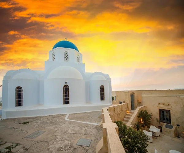 Klassieke kerk in pyrgos village, kos - Griekenland — Stockfoto