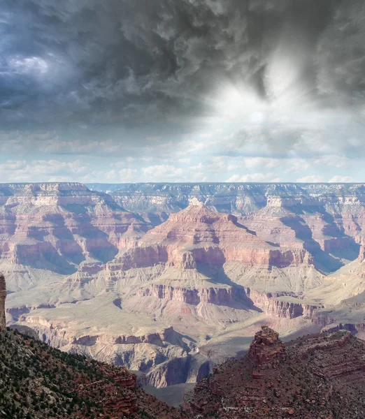 Cloudy sky over Grand Canyon Mountains, USA — Stock Photo, Image