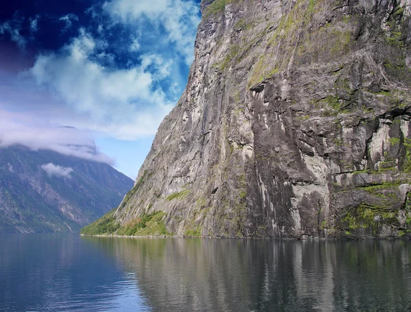 Naturen över Geirangerfjorden — Stockfoto