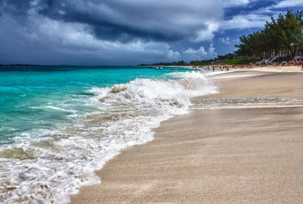 美丽的海滨沙滩在加勒比地区 — 图库照片