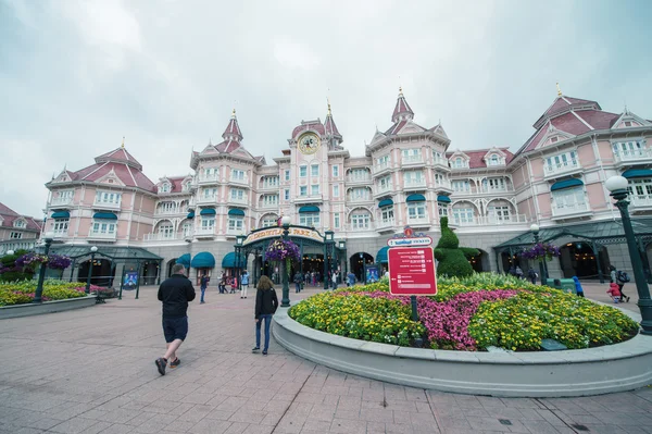 Entrance of Disneyland Park in Paris — Stock Photo, Image