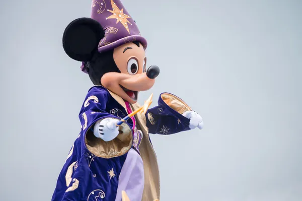 Desfile de personagens da Disney na Disneylândia — Fotografia de Stock