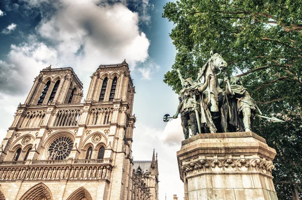 Fachada de Notre Dame — Foto de Stock