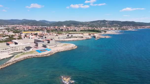 Increíble vista aérea de la costa de Livorno, Toscana — Vídeo de stock