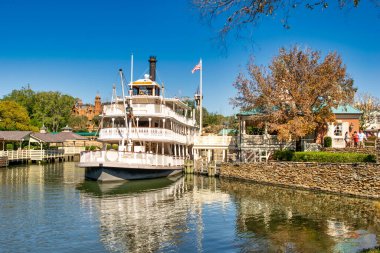 ORLANDO, FL - 18 Şubat 2016: Lunaparktaki feribot