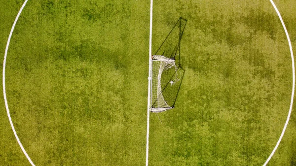 サッカー場の空撮写真です — ストック写真