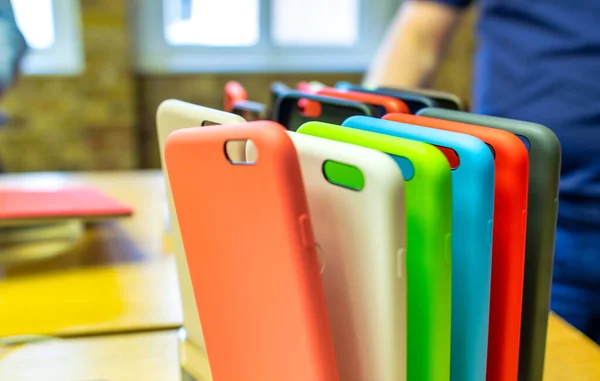 Colorful Cases Amodern Smartphone Shop — Stock Photo, Image