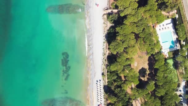 Tyrrenska havet Overhead antenn Utsikt från en drönare under sommarsäsongen — Stockvideo