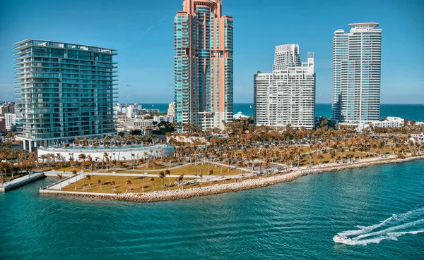 Hermosa Costa Edificios Florida Miami —  Fotos de Stock