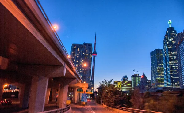 Toronto Kanada Ihana Kaupungin Taivaanrantaan Kesällä Illalla — kuvapankkivalokuva
