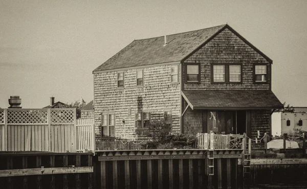Piękne Domy Nad Wodą Zachodzie Słońca Nantucket Usa — Zdjęcie stockowe