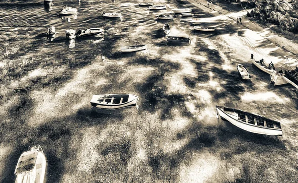 Wunderschönes Türkisfarbenes Meerwasser Mit Holzbooten Auf Dem Wasser Luftbild Von — Stockfoto