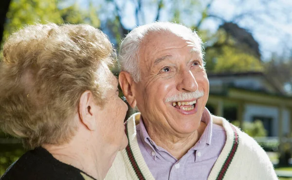 Geluk Oudere Rehab Faciliteit Succesvolle Gepensioneerden — Stockfoto