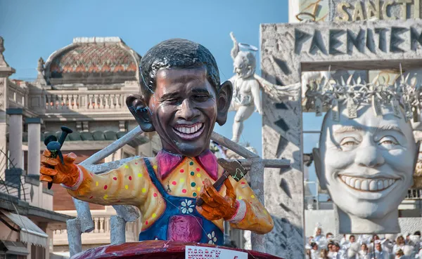 Viareggio Italien Mar Karneval Flyter Med Parader Strandpromenaden Viareggio Karnevalen — Stockfoto