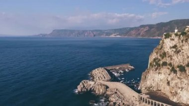 Scilla, Calabria. Güney İtalya kıyıları yaz mevsiminde