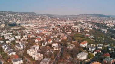 Macaristan 'ın Bahar mevsiminde Budapeşte şehir manzarasının panoramik manzarası