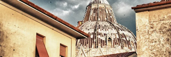 Pisa Baptistery Sett Mitten Två Hus — Stockfoto