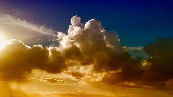 Panorama Luftaufnahme Des Morgenhimmels Von Einer Fliegenden Drohne — Stockfoto